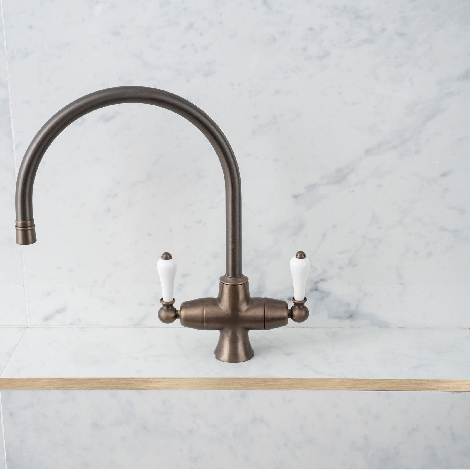 Mono Mixer Kitchen Taps - Rutland London