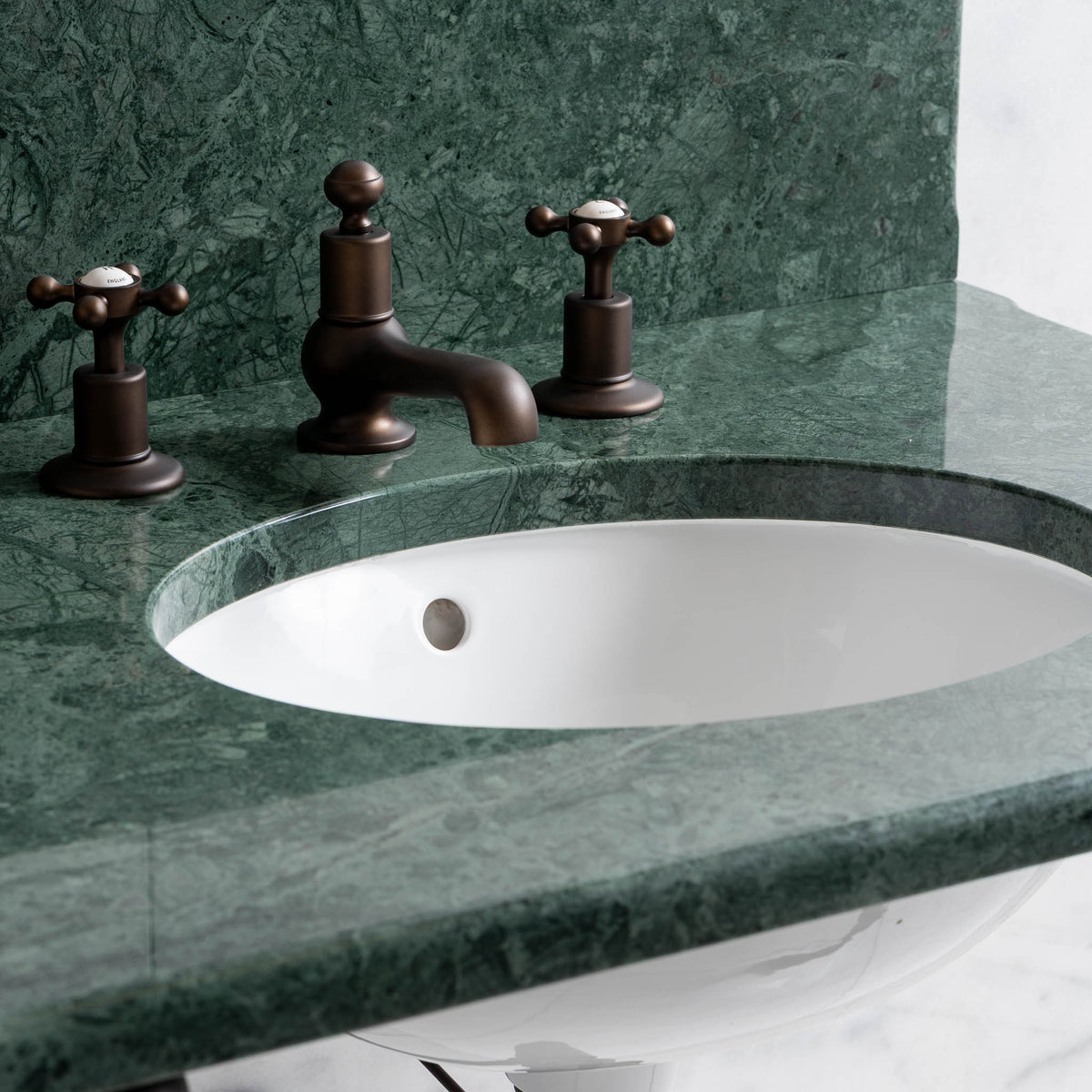 Reliance Double Vanity Suite (Inc. Marble Top, Upstand & Basins) - Rutland London