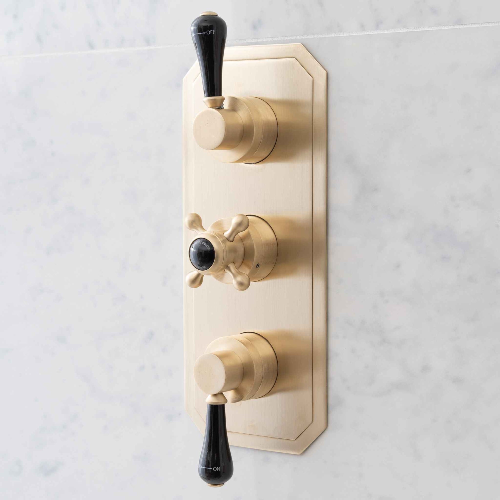 Chesterton 2 Outlet Black Ceramic Lever Concealed Shower Valve - Rutland London