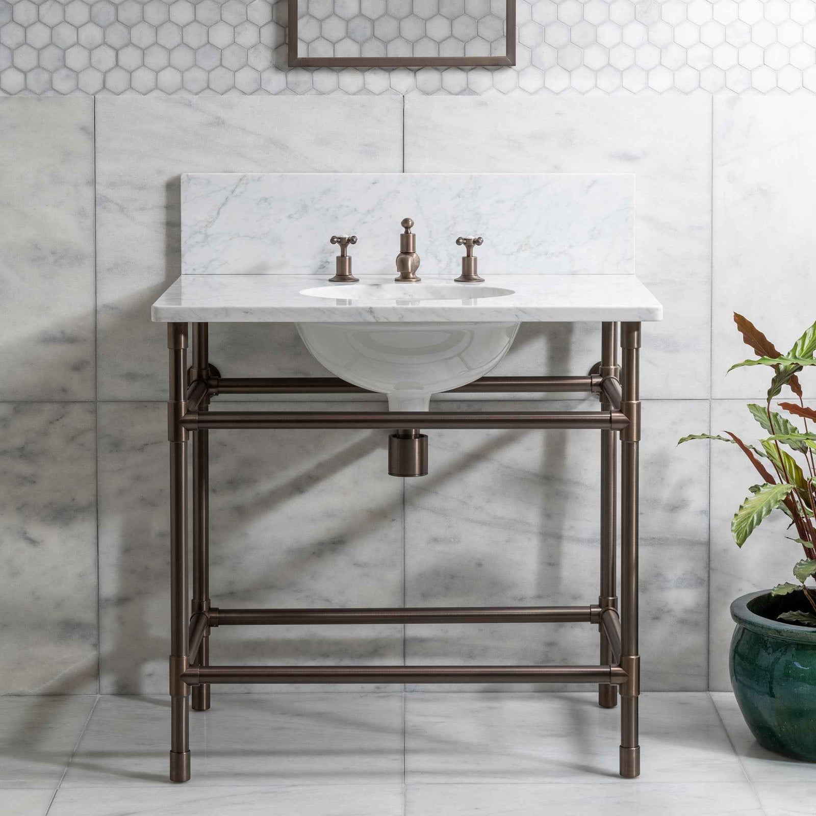 Camden Single Vanity Suite (Inc. Marble Top, Upstand & Basin) - Rutland London