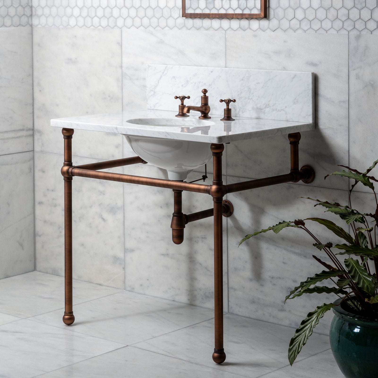 Bloomsbury Single Vanity Suite (Inc. Marble Top, Upstand & Basin) - Rutland London