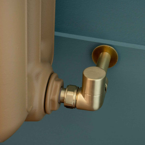 Victory Metal Handwheel Corner Thermostatic Radiator Valves | Rutland ...