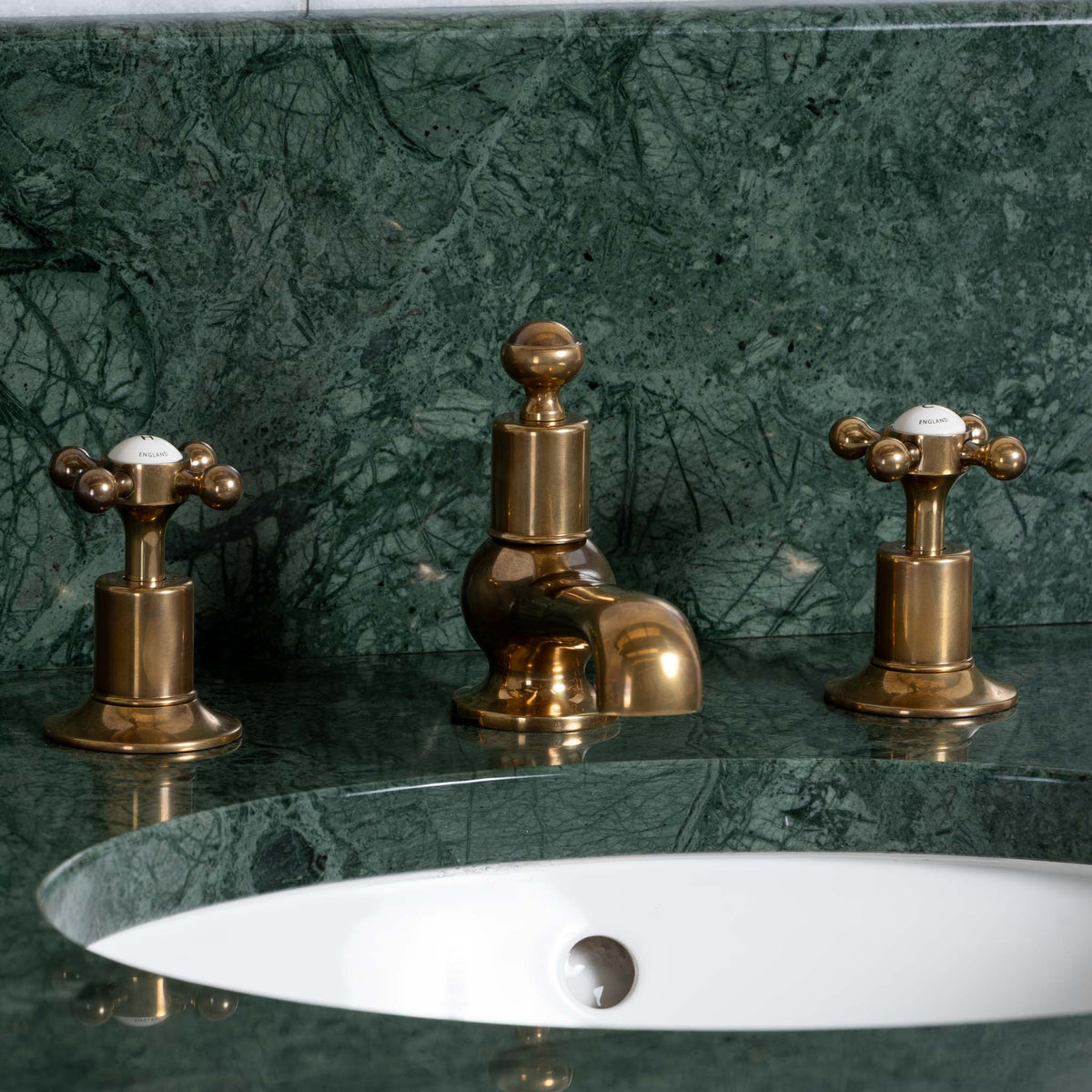 Trinity Double Vanity Suite (Inc. Marble Top, Upstand, Brass Rack & Basins) - Rutland London