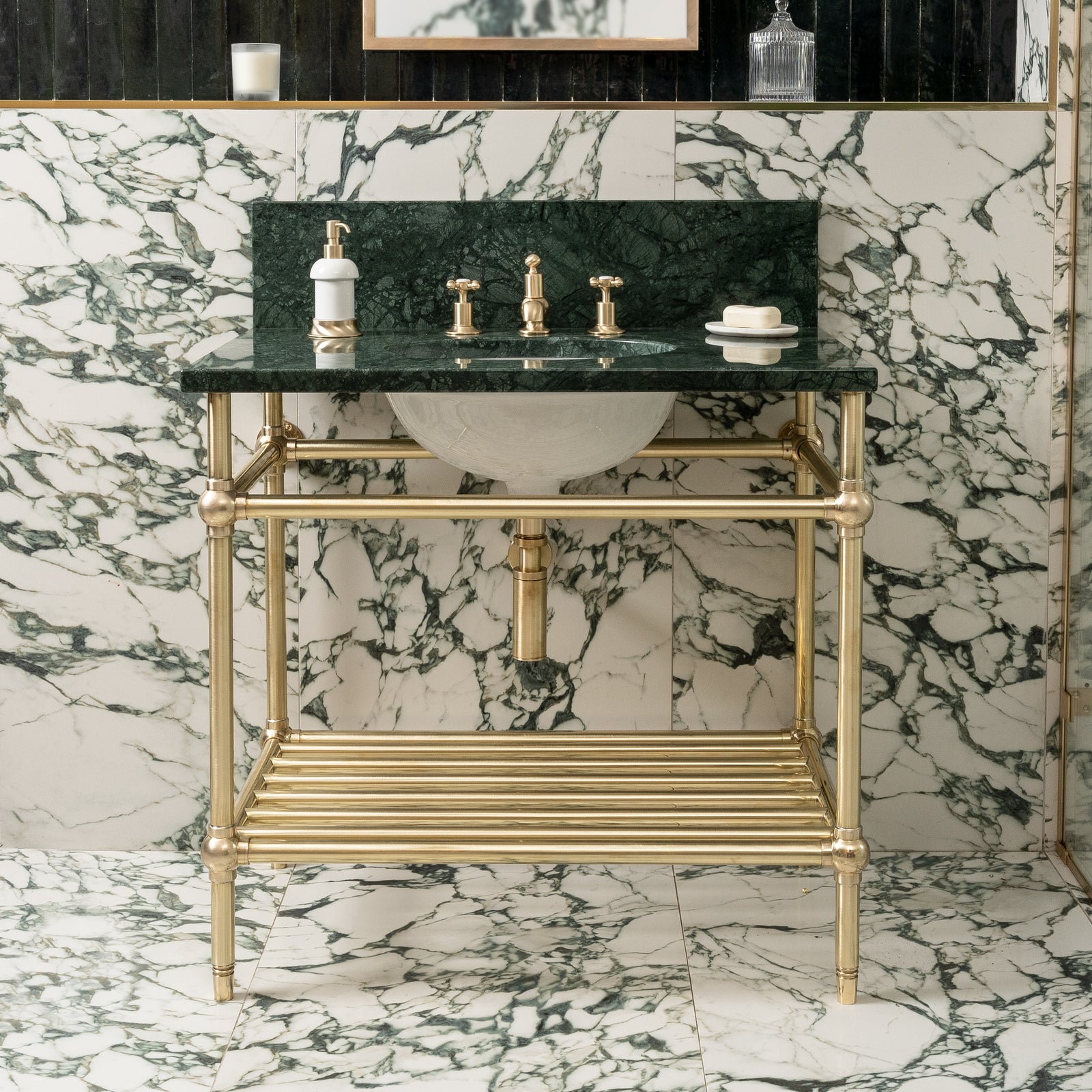 Westminster Vanity Suite - Rutland London